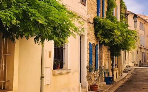 petite rue situé en france