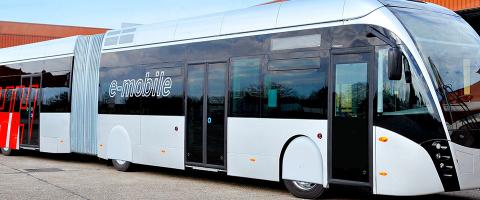 Elektrische trambus