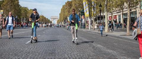 Paris / Parijs met step