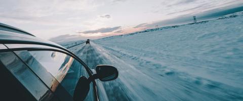 Denemarken sneeuw op de weg