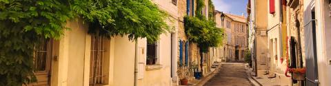 petite rue situé en france