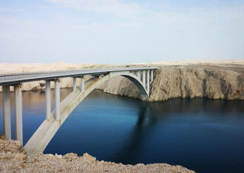 Kroatië, Pag brug