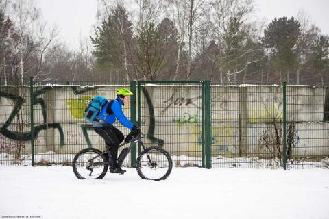 fietsen in de sneeuw