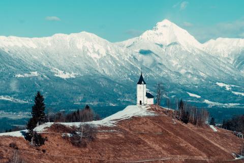 Kerk van St. Primož en Felicijan (ook wel Kerk van Jamnik) in Slovenië