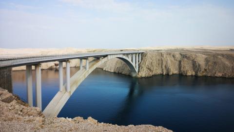 Kroatië, Pag brug