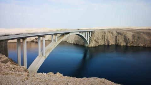 Croatie, pont de Pag