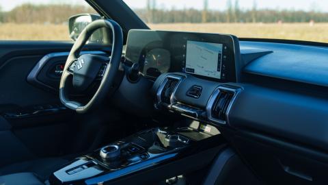 suzuki l'intérieur de l'e VITARA.