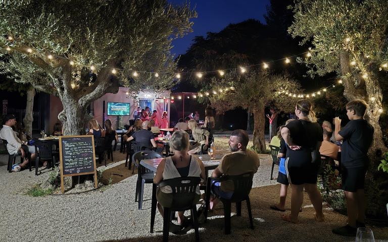 Camping les Micocouliers