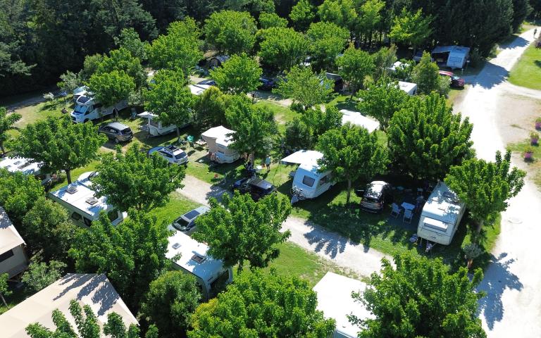 Camping les Micocouliers