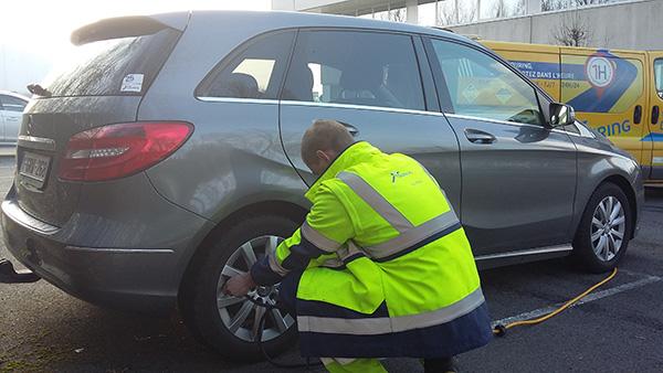 Touring check pression des pneus