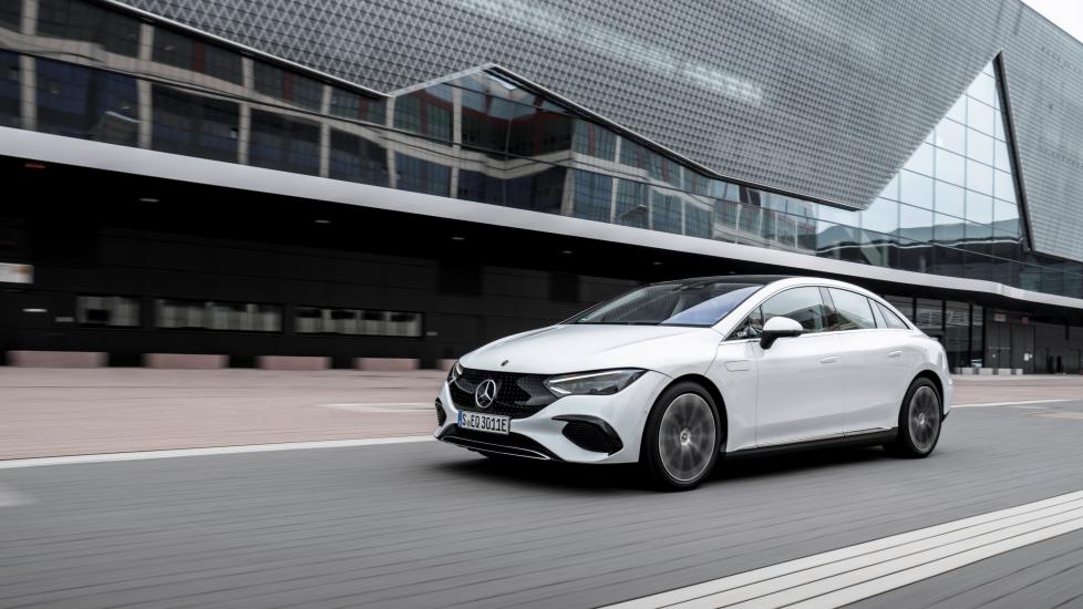 Mercedes EQE